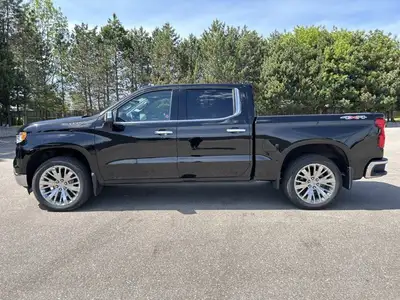 2023 Chevrolet Silverado 1500 LTZ Crew Cab 4WD | No Accidents, View more