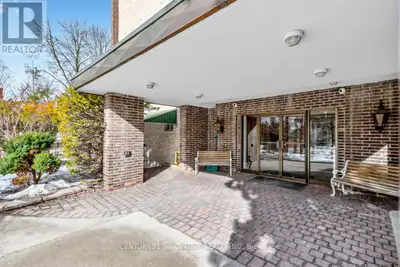 Welcome home to this move-in ready and AFFORDABLE unit!!! Undeniable value in Mill Pond - one of Ric...