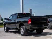Welcome to Barrie Dodge Chrysler Jeep. GVWR: 4 535 KGS (10 000 LBS),PICKUP BOX LIGHTING,DIESEL GREY/... (image 5)