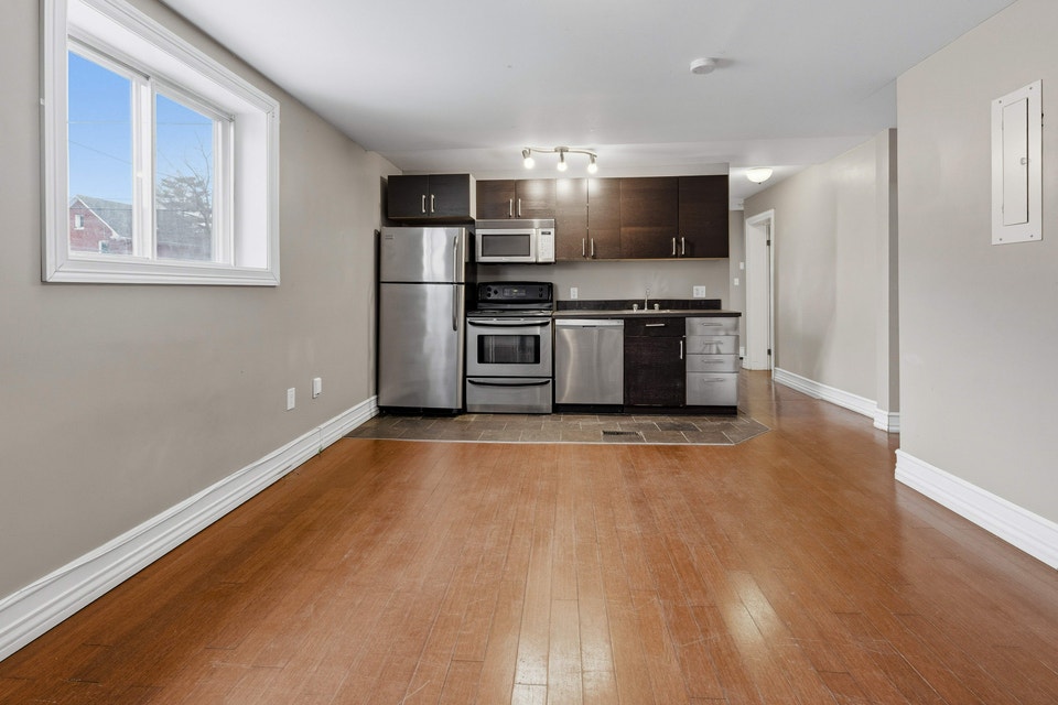 Spacious 3-Bedroom Apartment Near Downtown - Utilities Included! 5