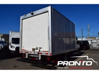 Cube 12 pieds // Rampe de Chargement // Gr Électrique // Bluetooth // Camera de Recul ** 88,000km ce... (image 8)