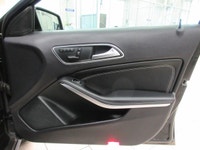 MERCEDES BENZ GLA 250 4MATIC 2015 TOUT ÉQUIPÉ / GPS NAVIGATION / CAMÉRA DE RECUL / CUIR NOIR CHAUFFA... (image 7)