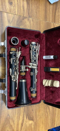 Jupiter Clarinet with case and accessoriesss.Excellent condition