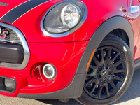 This 2020 Mini Cooper S is an amazing opportunity! It includes heated leather seats, backup camera,... (image 1)