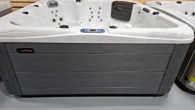 6 MAN SELF CLEANING HOT TUB LOW ENERGY COSTS, View more