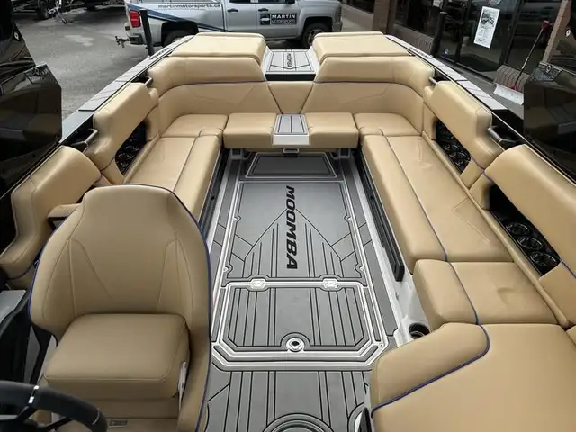 2024 Moomba Makai in Powerboats & Motorboats in Edmonton - Image 11