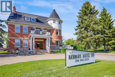 Opportunity awaits with the Banbury House Inn in Wolseley, Saskatchewan. Steeped in history and time...