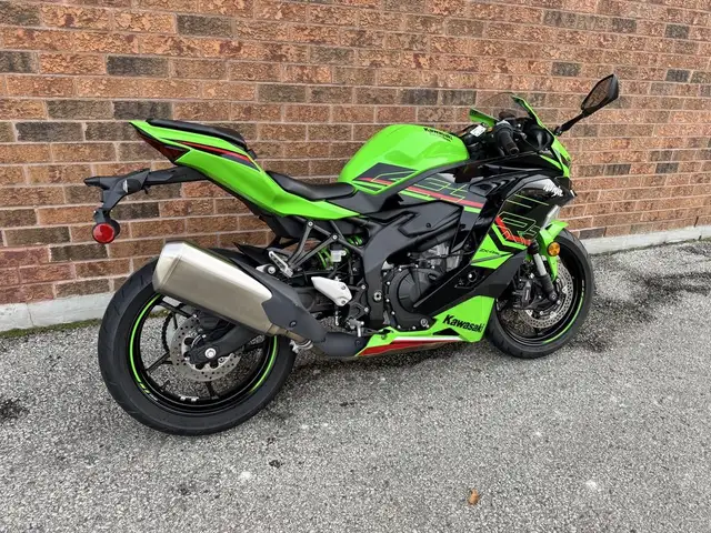 2024 Kawasaki Ninja ZX-4RR KRT **KRT COLORS** in Sport Bikes in Markham / York Region - Image 4