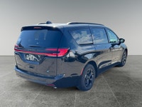 2024 Pacifica Hybrid Select - Electric Efficiency Meets Family Luxury Finished in Diamond Black Crys... (image 5)