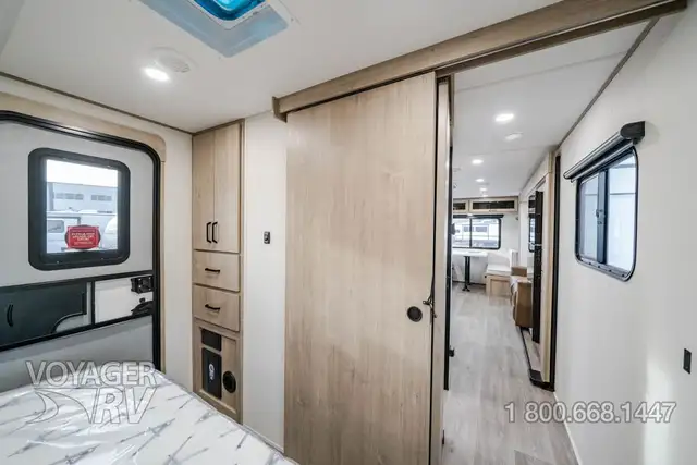 2026 Grand Design Imagine XLS 25RLE in Travel Trailers & Campers in Kelowna - Image 26