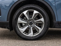 2025 Ford Escape Platinum AWD | Navi | Adaptive Cruise | Remote Start The Platinum trim offers a cho... (image 4)