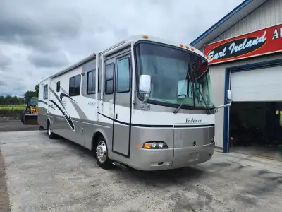 2002 Holiday Rambler Endeavor 38 PBD 61,000 Miles 7500 Onan Diesel Generator 330 Cummins Automatic T...