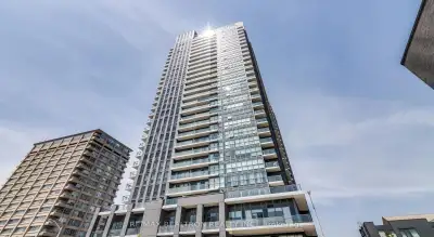 Price: $599,000 / $2,272/mo Stunning! Bright & Spacious Suite Features An Abundance Of Natural Light...