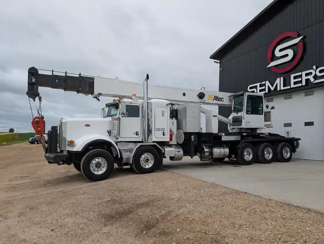 2012 PETERBILT 367 in Heavy Trucks in Kamloops - Image 2