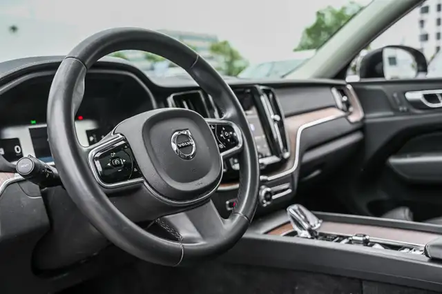 2023 Volvo XC60 in Cars & Trucks in City of Montréal - Image 9