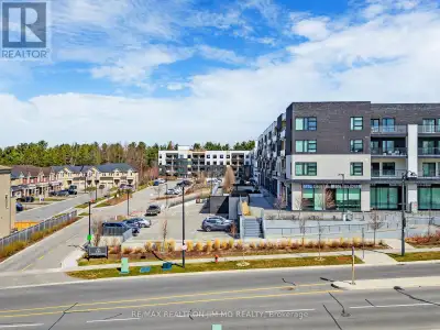 Biggest 1+1, 2W unit (735 sqft) in the prestigious Arbors Condo! low-density, mid-rise community wit...