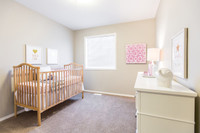 Broadstreet's Dansereau Townhomes offers 3 bedroom pet friendly townhomes for rent in the charming c... (image 7)