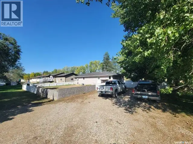 309 Third AVENUE E Pleasant Valley Rm No. 288, Saskatchewan in Houses for Sale in Saskatoon - Image 3