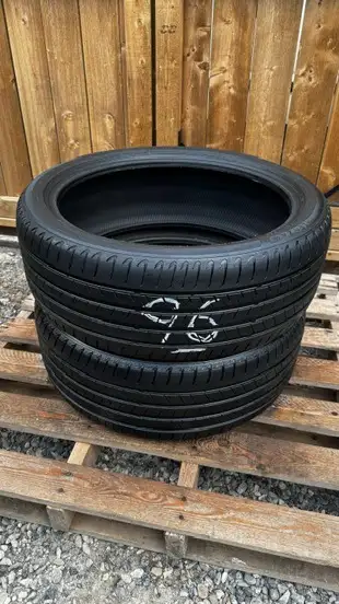245/40R20 BRIDGESTONE ALENZA RUN FLAT TIRES… 2 pieces only, in very good condition… 7/32 tread life...