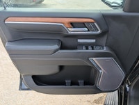 Come finance this vehicle with us. Apply on our website stonebridgeauto.com 2022 GMC Sierra Denali C... (image 8)