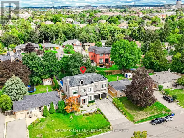 10 Malaren Road Vaughan (Maple), Ontario, photo 3 of 4