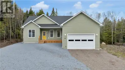 Inviting modern bungalow with 9 foot ceilings & one-level living. Perfect for anyone with mobility i...