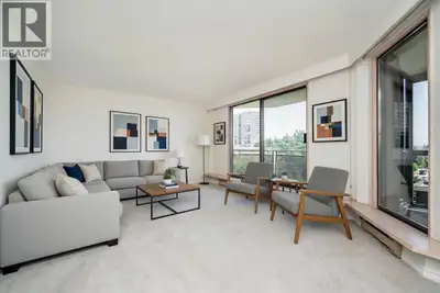 Best VIEWS at this price point. Bright 2 bed, 2 bath corner home with floor-to-ceiling windows, a so...