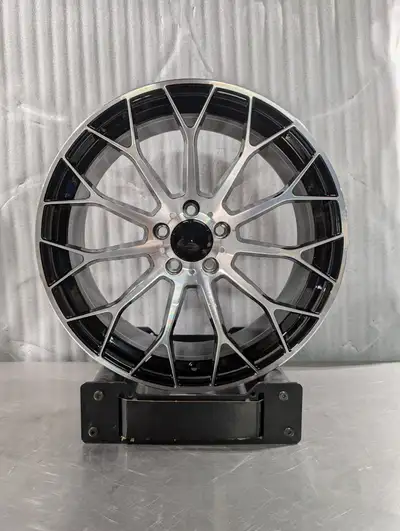 Brand new gloss black rims, machined face for Mercedes Benz Size: 19" x 8.5" Bolt Pattern: 5x112 ET:...
