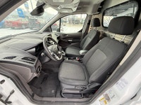 CONSECUTIVE COMSUMER CHOICE AWARD WINNERS! BLUETOOTH HANDSFREE, REVERSE CAMERA, REAR RACKING, 1 OWNE... (image 7)