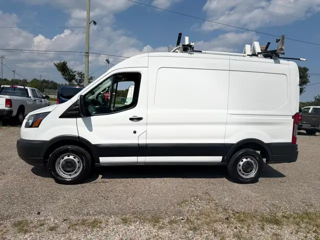 2016 Ford Transit T250  Medium Roof