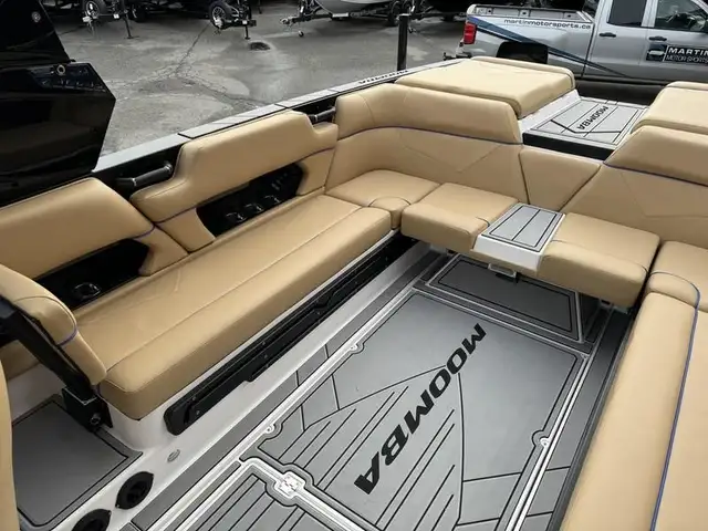 2024 Moomba Makai in Powerboats & Motorboats in Edmonton - Image 14