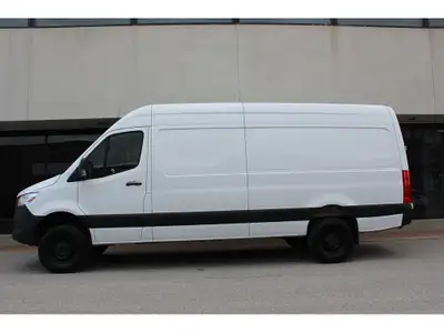 4X4 - RARE FIND SPRINTER 170 FULL SIZE - 4X4!!! 2019 MERCEDES SPRINTER 2500 - HIGH ROOF -- 4X4 WITH...