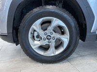 Find comfort, efficiency, and confidence in this *2023 Hyundai Tucson Preferred AWD for sale in Nort... (image 7)