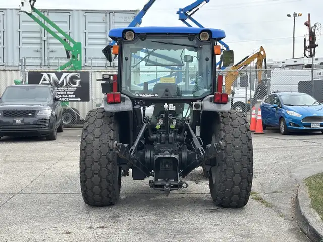 2009 New Holland T4020 Utility Tractor in Heavy Trucks in Delta/Surrey/Langley - Image 10