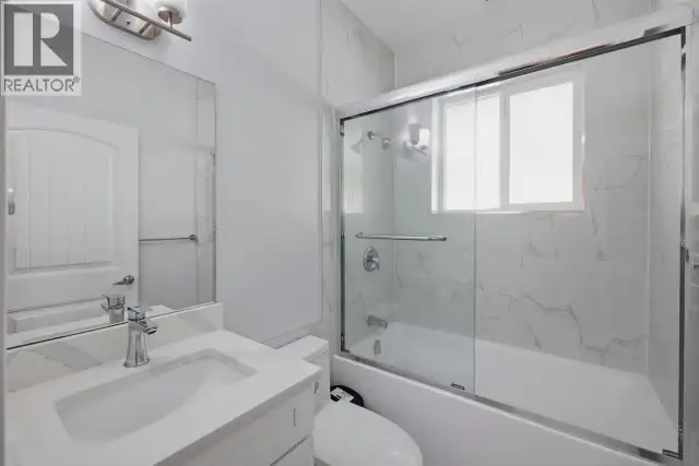 2008 BLAIRVIEW AVENUE North Vancouver, British Columbia in Houses for Sale in North Shore - Image 39