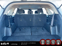 2023 Kia Sorento LX Plus Experience the Kia Sorento LX with only 79669 km on the odometer. Finished... (image 6)