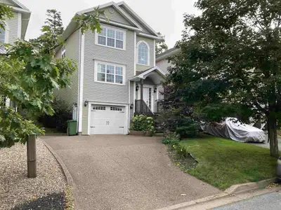 ARI Properties is proud to welcome you to Red Fern Terrace in Halifax! A bright and inviting detache...