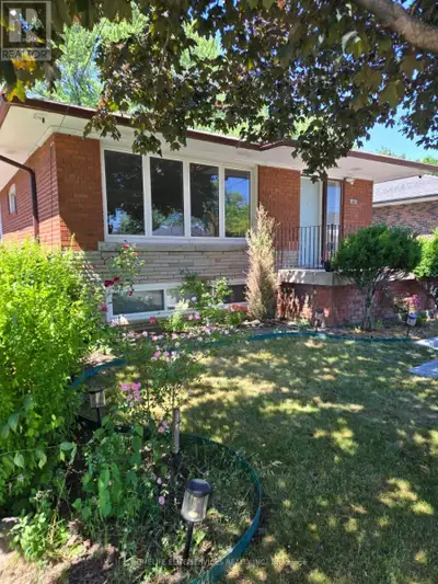 28 DELBERT DRIVE Toronto (Dorset Park), Ontario