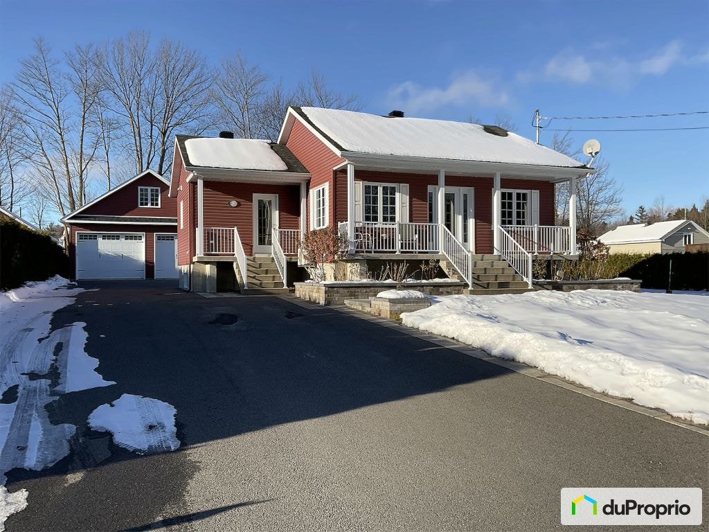 $550,000 - Bungalow for sale in St-Felix-De-Valois — photo 1