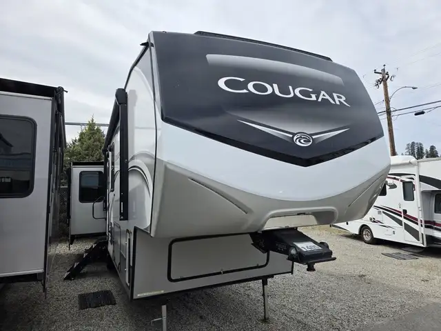 2022 Keystone RV Cougar Premium 355FBS in Travel Trailers & Campers in Penticton - Image 2