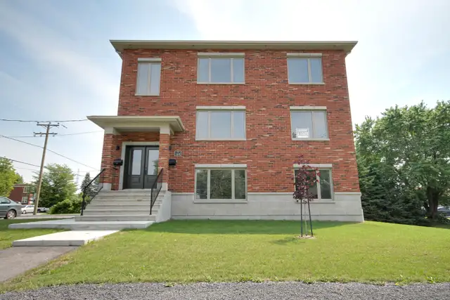 GRAND 4 1/2 HAUT DE GAMME STYLE CONDO À SAINT-JEAN-SUR-RICHELIEU