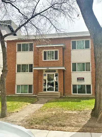 ONE BEDROOM SUITE NEAR CITY HOSPITAL