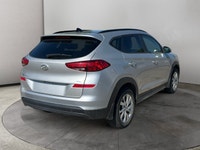 This Hyundai Tucson boasts a Regular Unleaded I-4 2.0 L/122 engine powering this Automatic transmiss... (image 4)