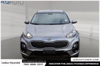 2021 Kia Sportage LX Experience the Kia Sportage LX with only 80424 km on the odometer. Finished in... (image 1)
