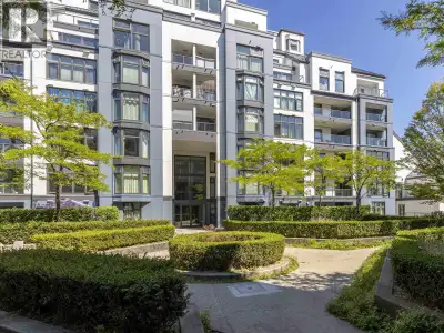 Vancouver and Value: you´ll be surprised these "v"-words overlap in this 2-bed, 2-bath concrete cond...