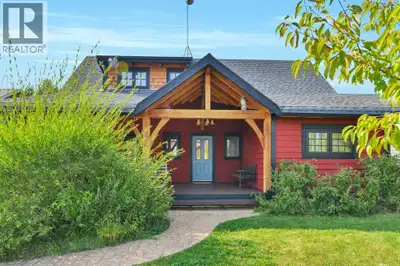 Welcome to this charming year-round home in the sought-after Meridian Beach community on the northea...
