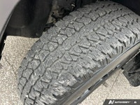 *Leather Seats, Cooled Seats, Navigation, 17-in Black Aluminum Wheels!* This Jeep Cherokee delivers... (image 9)