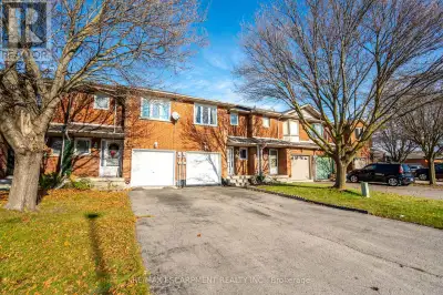 Welcome to this beautiful freehold townhouse nestled in the sought-after Templemead area of Hamilton...