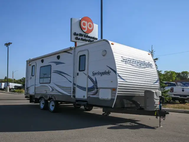 2013 Springdale 241 in Travel Trailers & Campers in St. Albert - Image 2