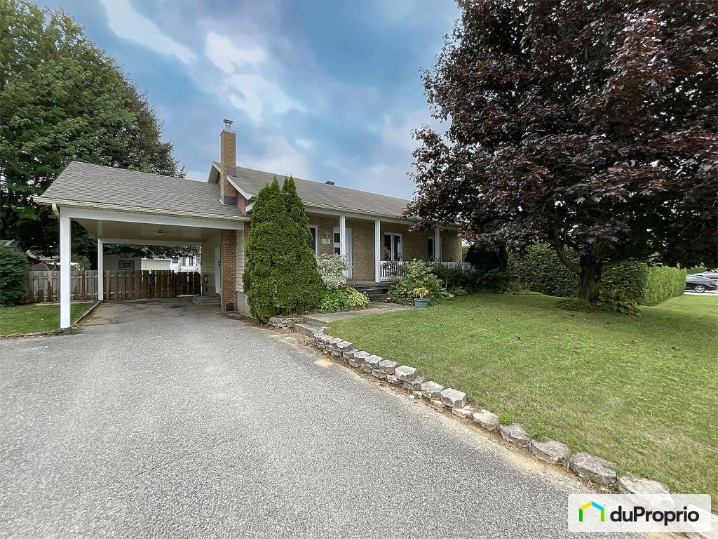 $390,000 - Bungalow for sale in Nicolet — photo 2